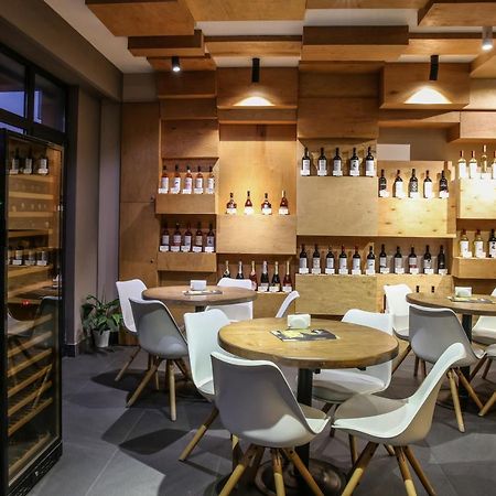 Wine Hotel Kisinyov Kültér fotó