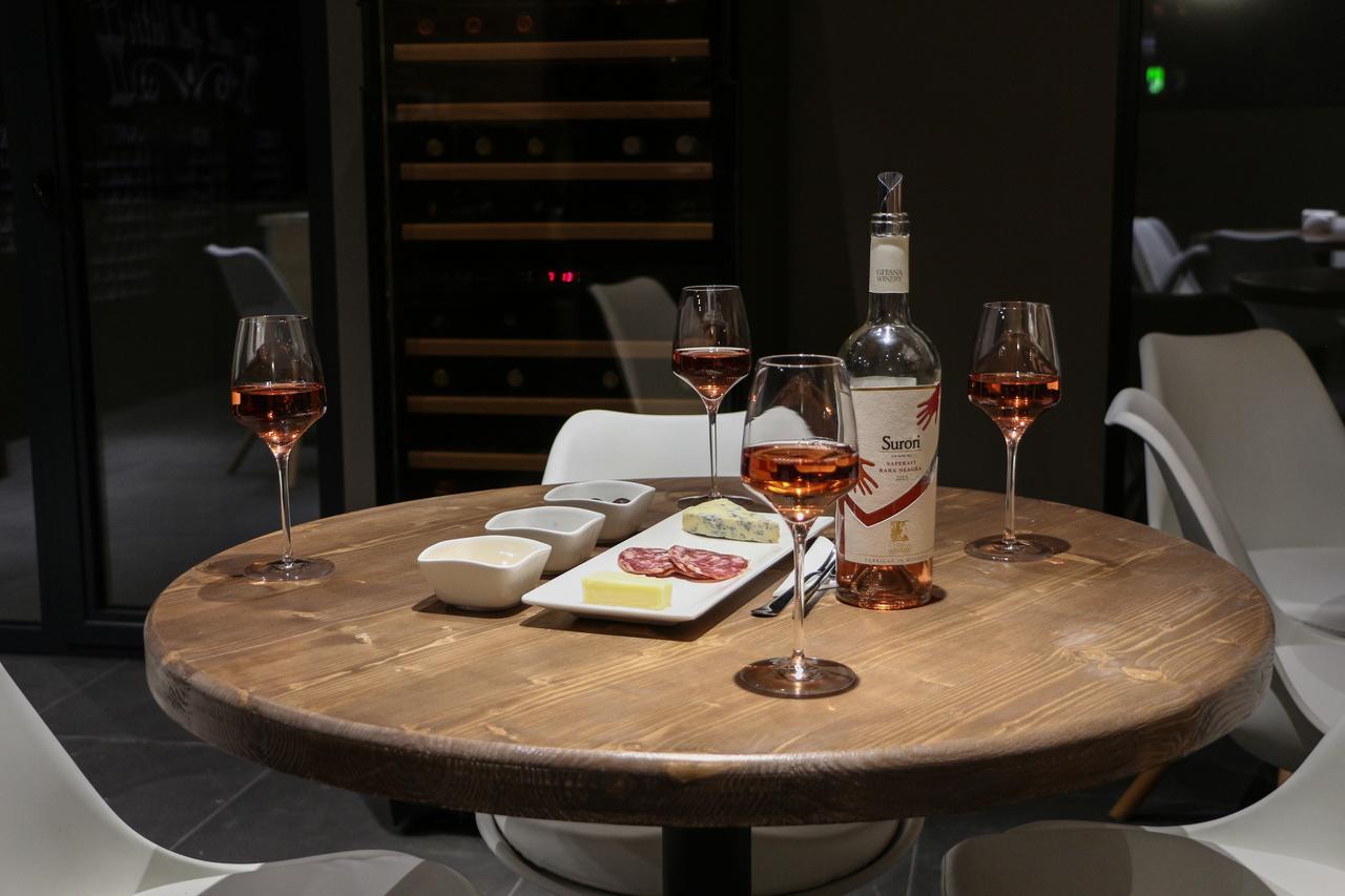 Wine Hotel Kisinyov Kültér fotó