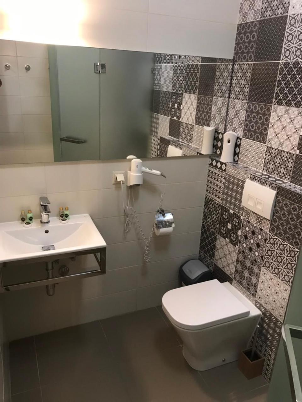 Wine Hotel Kisinyov Kültér fotó
