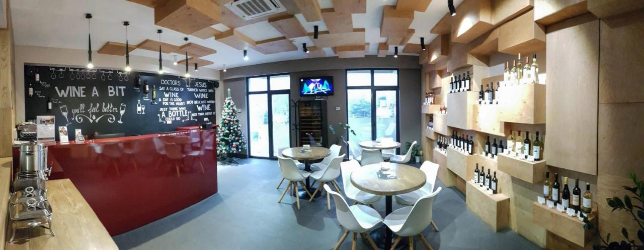 Wine Hotel Kisinyov Kültér fotó